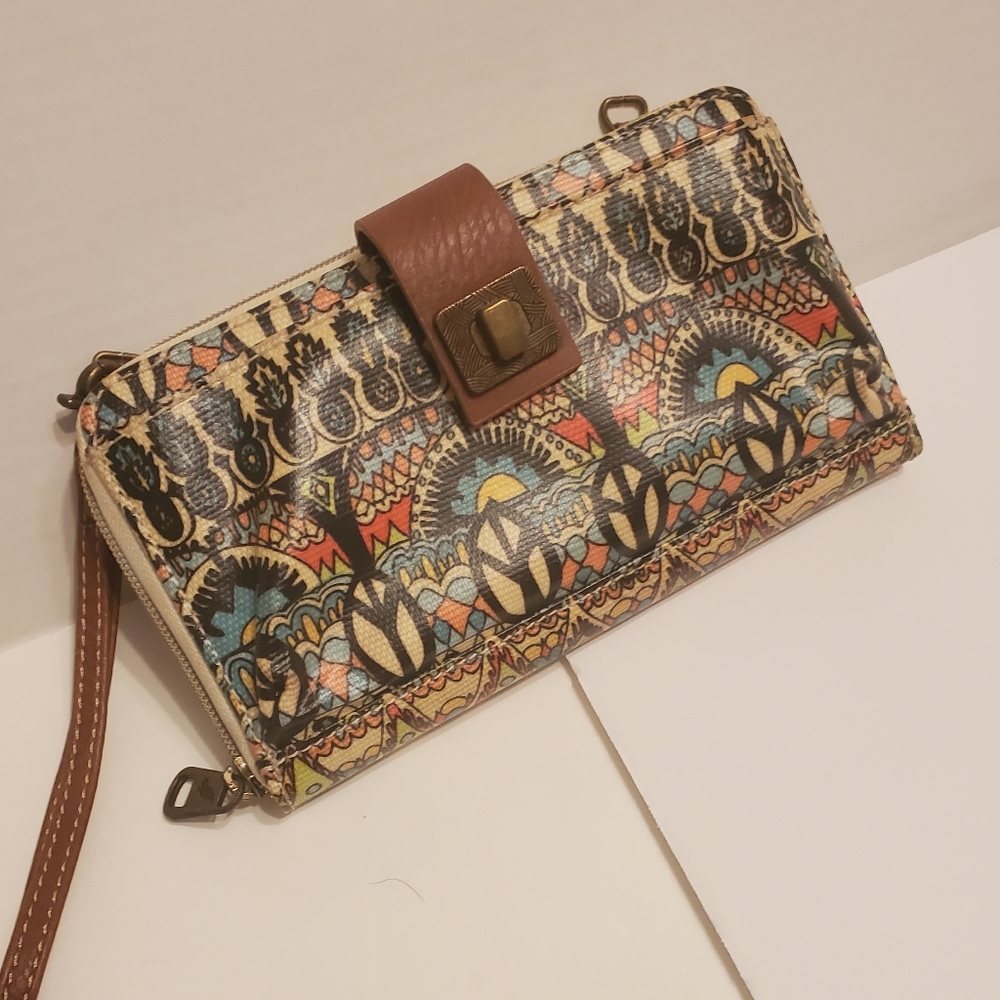 Saks Crossbody String Wallet - Picture 4 of 7